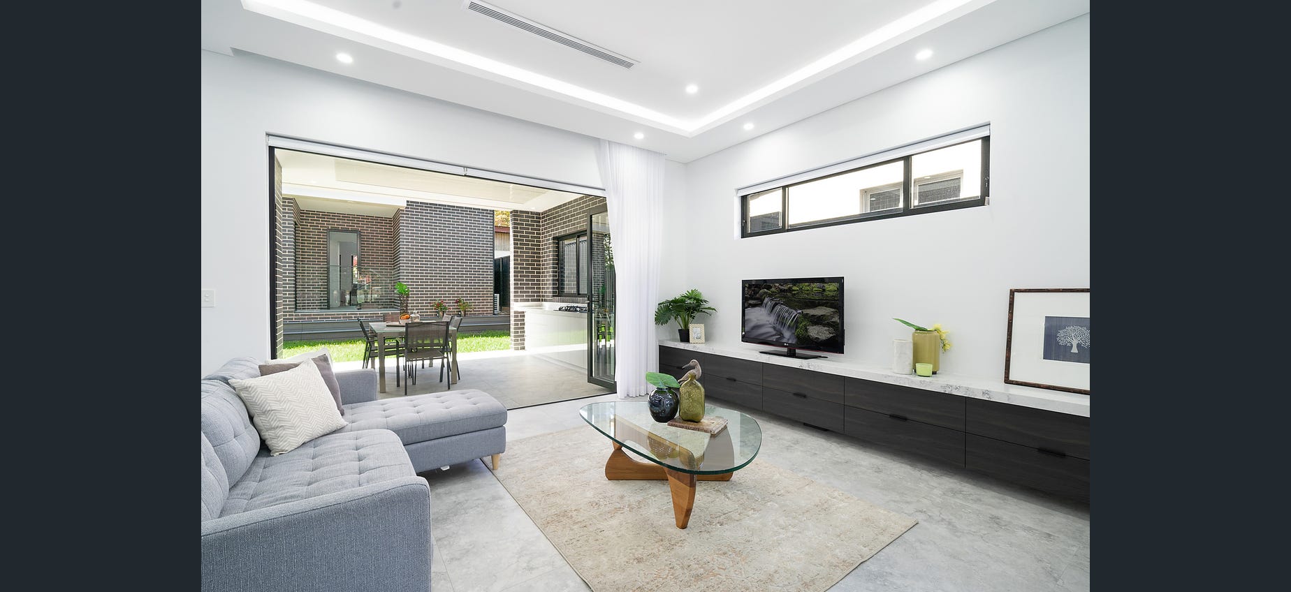 Modern living room project by Great Home Builders